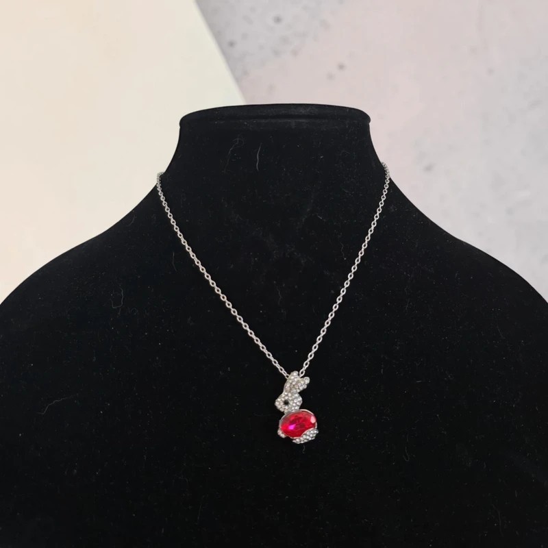 Sparkly Crystal Bunny Pendant Necklace – Adjustable 42–47cm Cute Gift