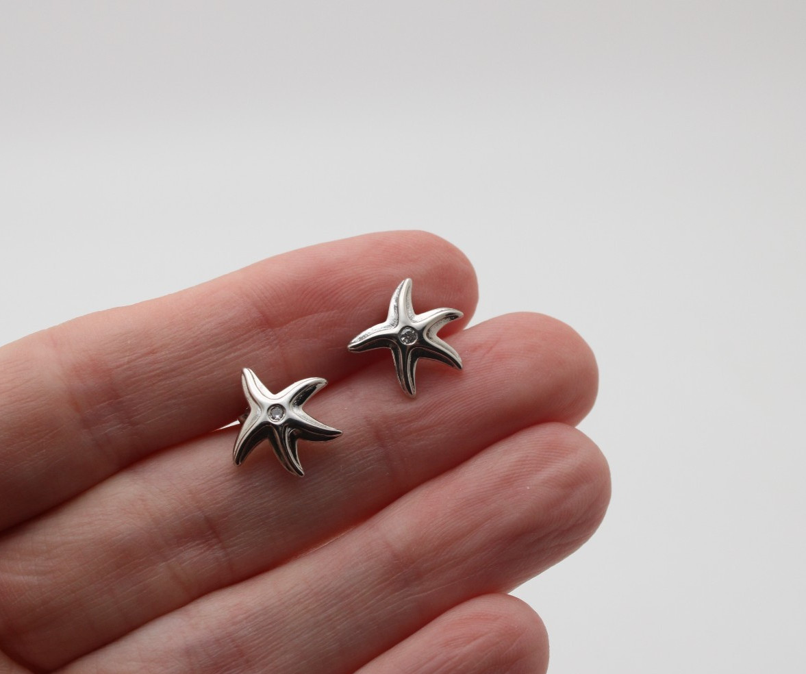 925 Sterling Silver Starfish Clear Stone Bezel Set Stone 13.25mm Stud Earrings