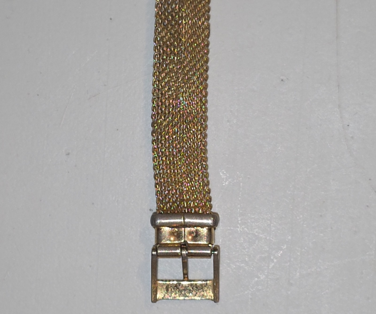 Vintage Sumthing Special Gold Tone Mesh Belt Bracelet Green Cabochons 8″