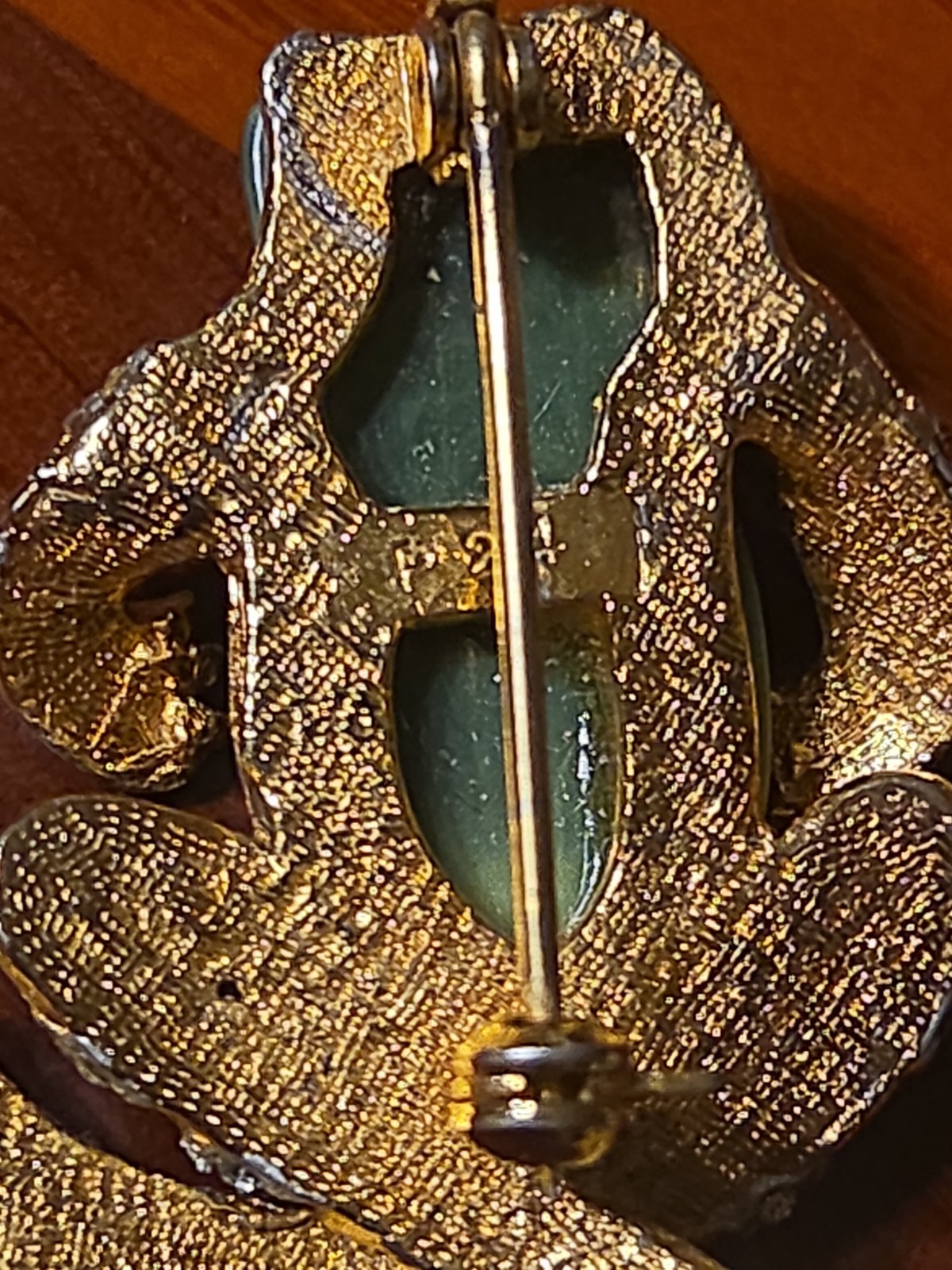 Vintage Unsigned Boucher ? Lucite Belly Pave Rhinestone Frog Pin Brooch