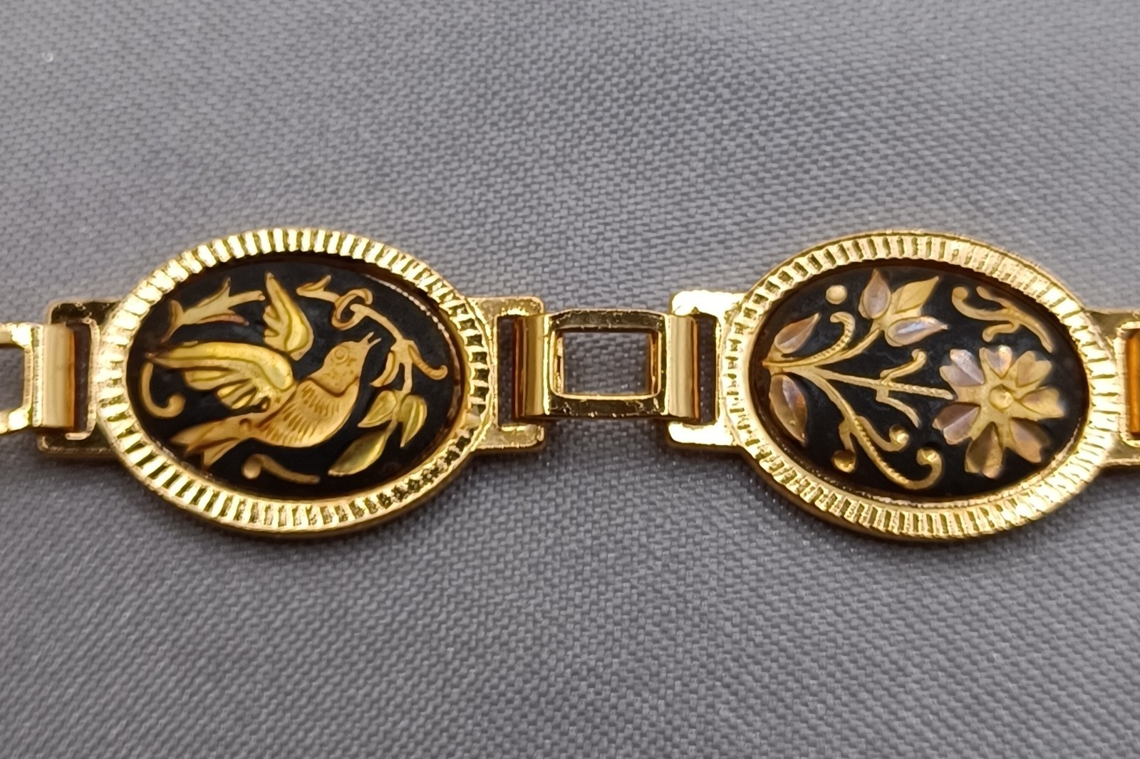 VTG Midas Damascene Bracelet Flower & Bird Black w/Gold Inlay Toledo, Spain8.25″