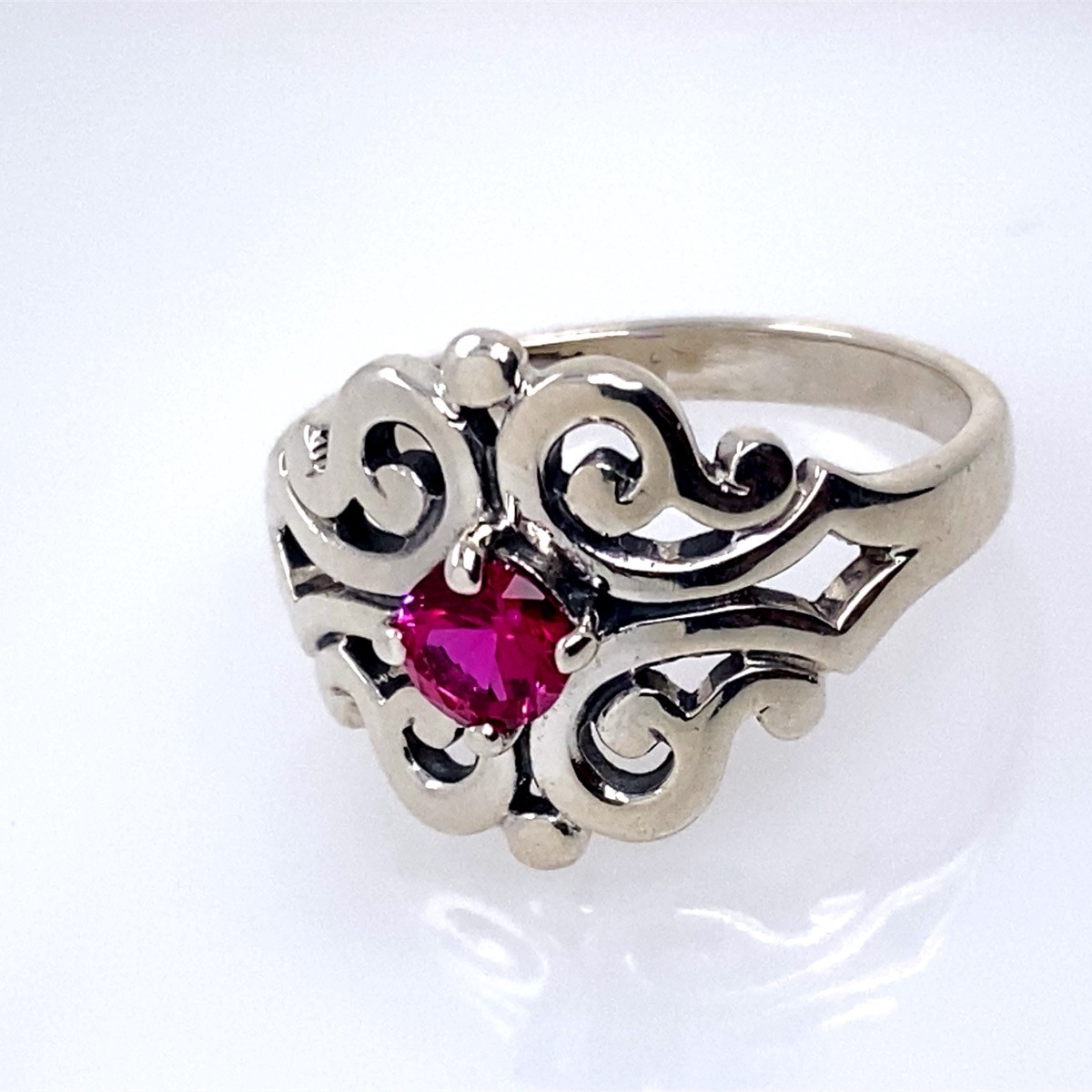 James Avery Lab Ruby Sterling Silver Spanish Lace Ring (DG7223897)