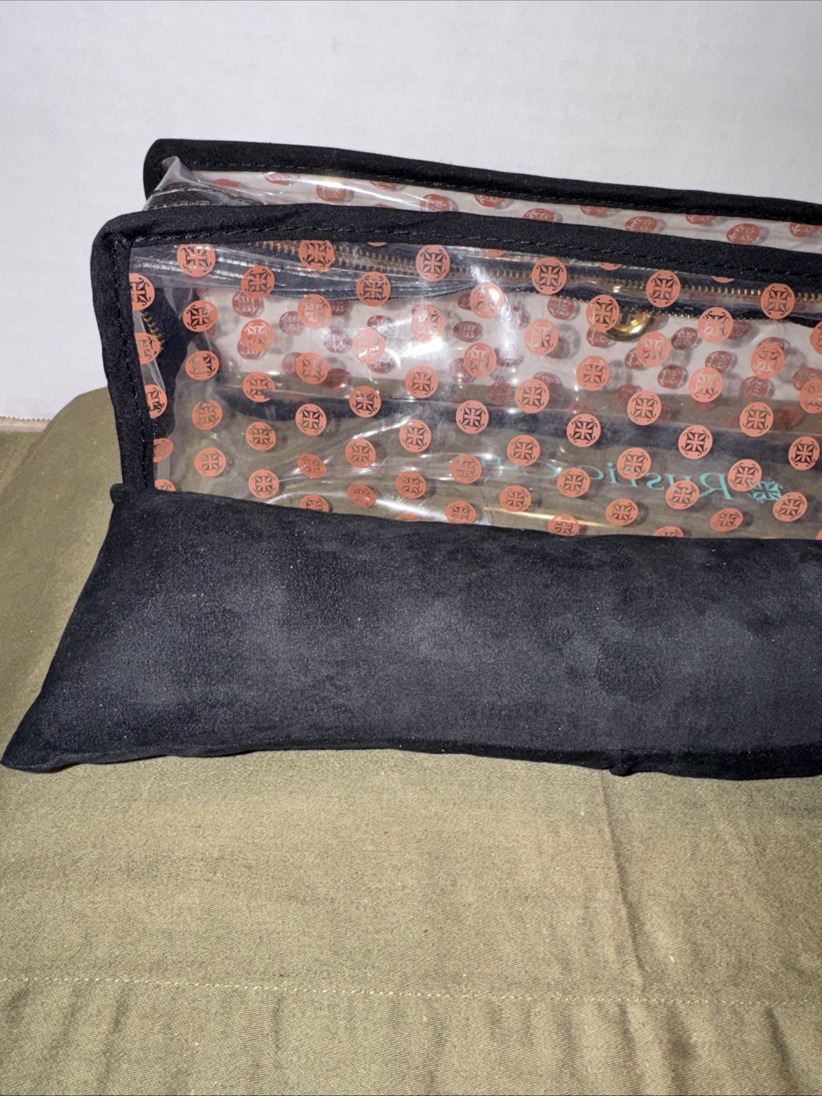 Rustic Cuff Bracelet Travel Case Clear Vinyl Zip Pouch Velvet Pillow