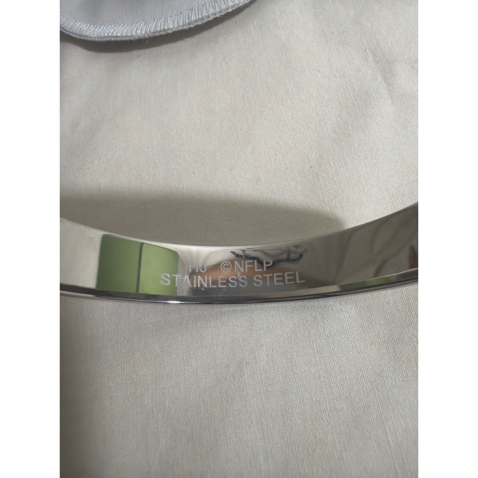 NFL Washington Redskins Stainless Steel Bangle Bracelet Silver Burgundy Gold 8in