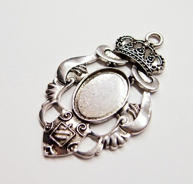 4 of 25x18mm Antique Silver Plated Victorian Crown Crest Pendant Setting 75x43mm