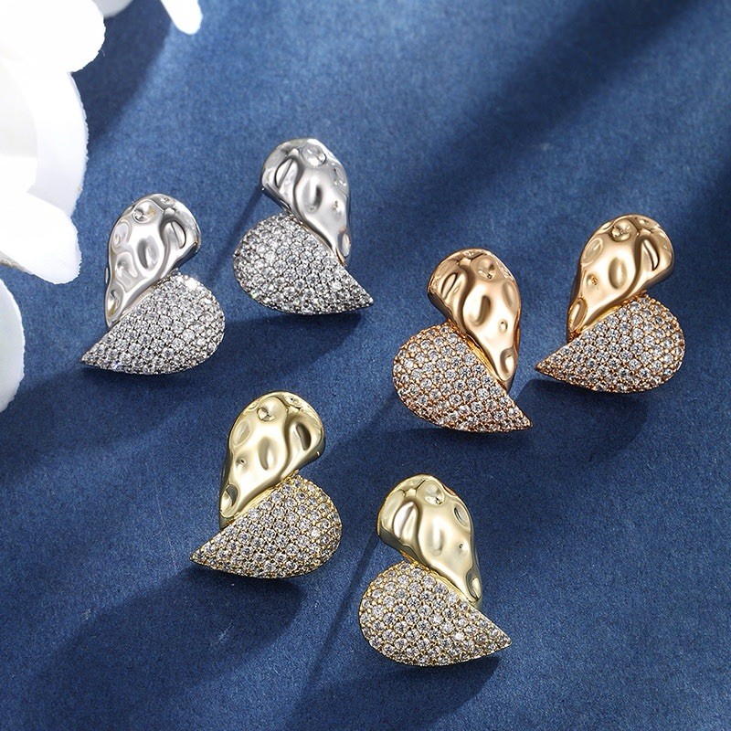 Premium silver Heart artificial gemstones