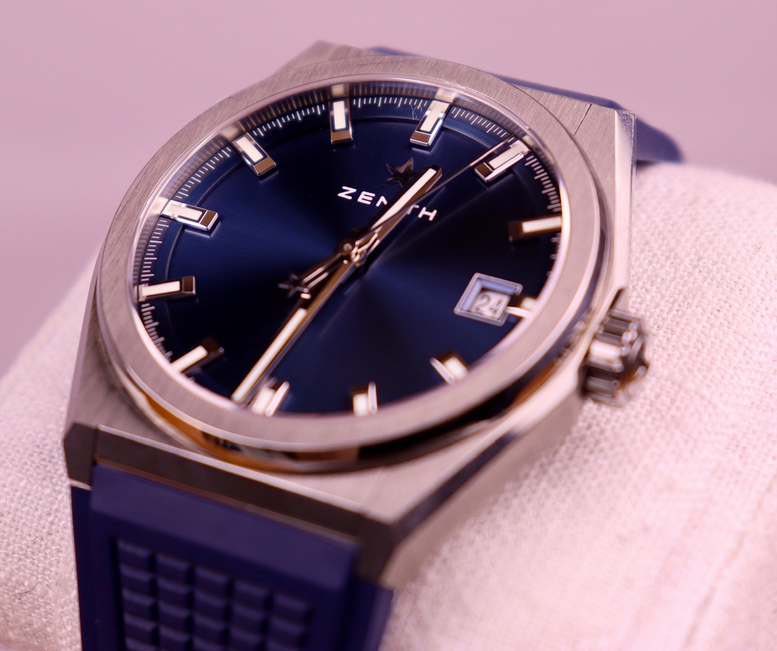Case #551 — Zenith Defy Classic Blue Ref. 95.9000.670/51.R584