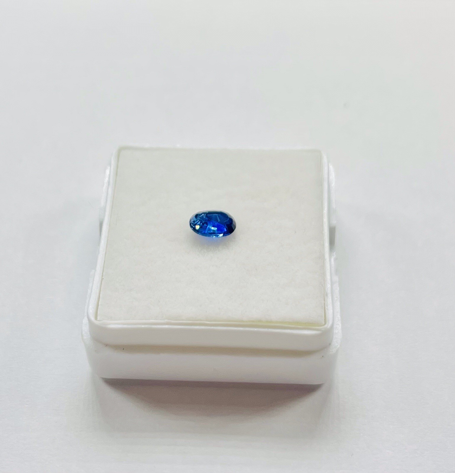 Authentic 0.57ct Grade AAA Facet Oval Blue Sapphire Gemstone