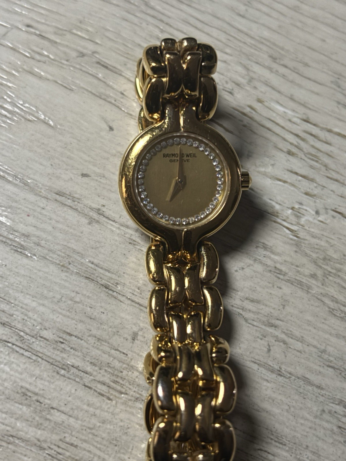 Raymond Weil Geneve Women’s Quartz Analog Gold Tone Bracelet Watch 30m WR