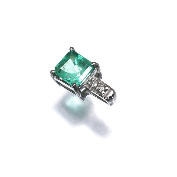 Emerald 0.50ct Diamond 0.01ct Pendant 950 Platinum