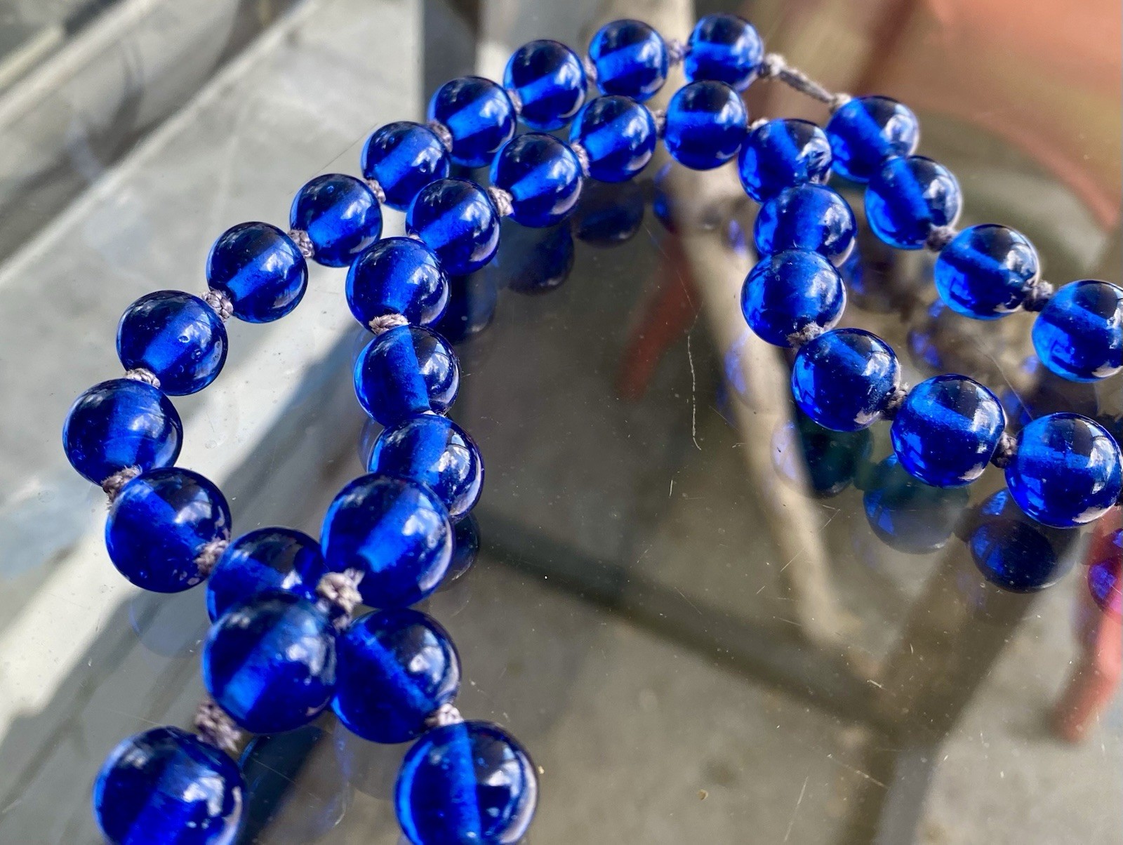 Beautiful vtg art deco Cobalt blue art glass necklace 52″ Hand Knotted