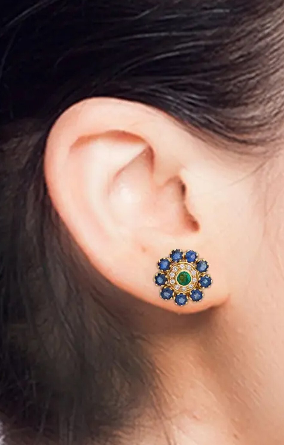 0.60ct Natural Round Diamond 14K Yellow Gold Emerald Sapphire Stud Earrings