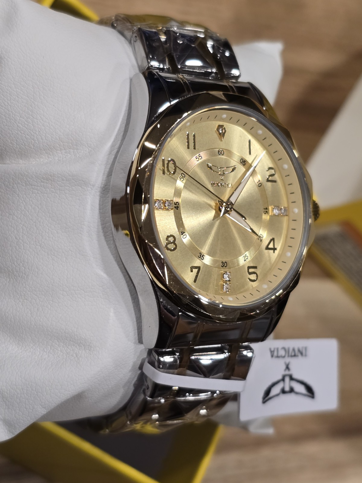 Invicta Specialty I Men’s Watch – 41mm 69022 Two Tone W/Gold Dial New