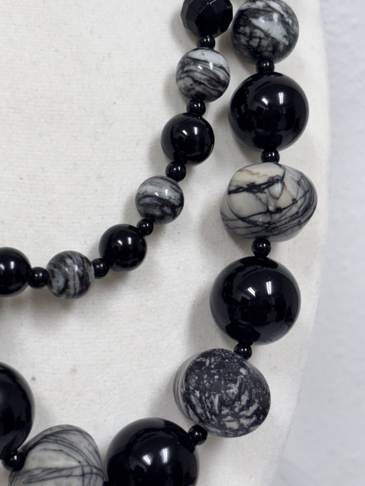 Mine Finds Jay King Black Onyx And Patterned Agate Necklace 925 Clasp