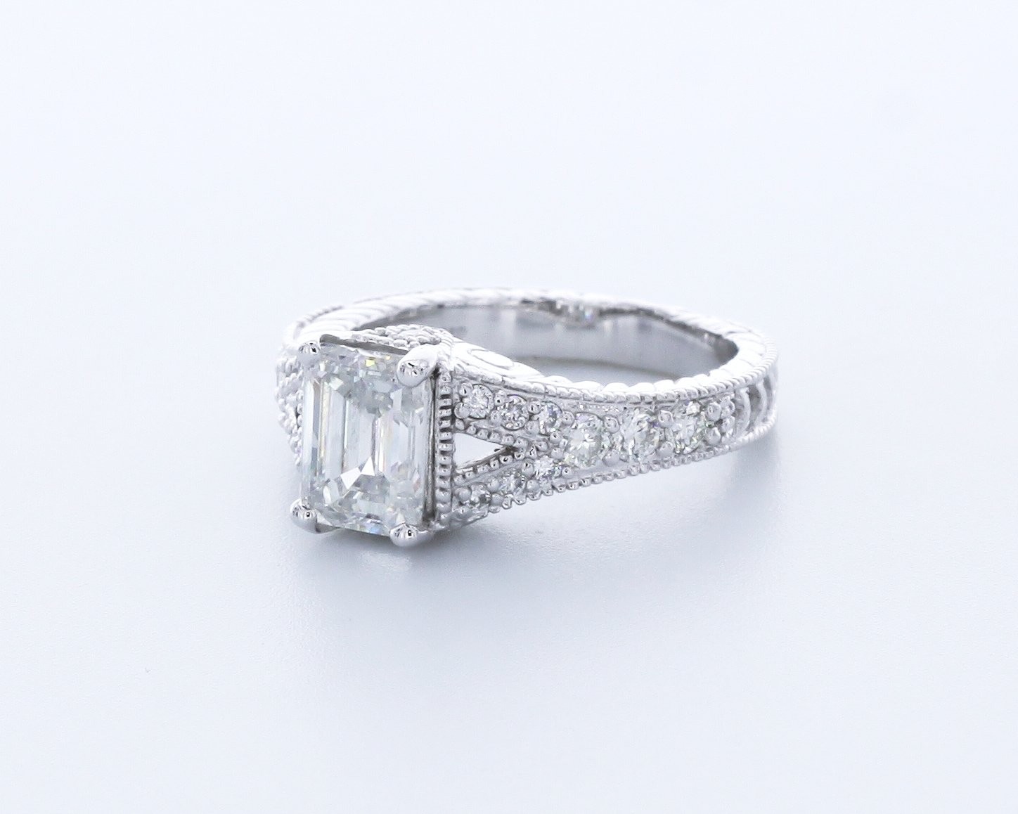 2.5CT Lab-Created Diamond E/VVS2 Very Good Emerald Cut 14K White Gold 4-Prong Se