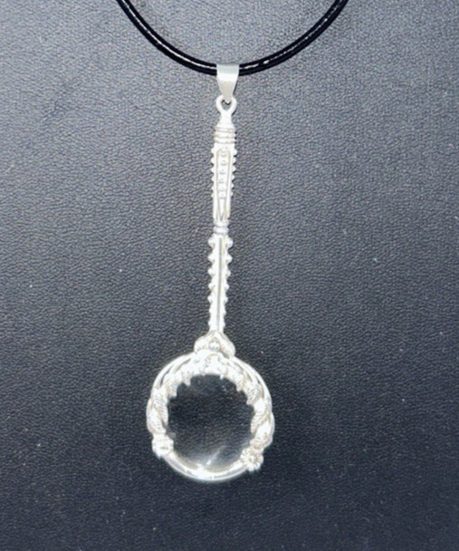 Silver-tone Pretty Floral Design 3″ Magnifying Glass Pendent On Cord 26″