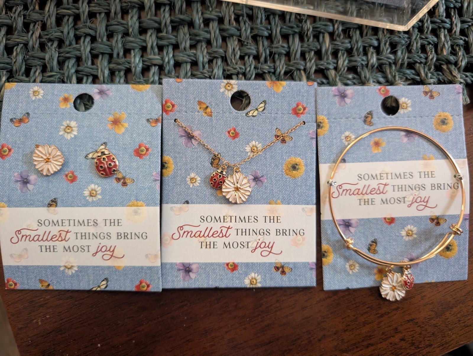 Avenue 9 Ladybug Daisy Jewelry Set Gold White Red Earrings Necklace Bracelet