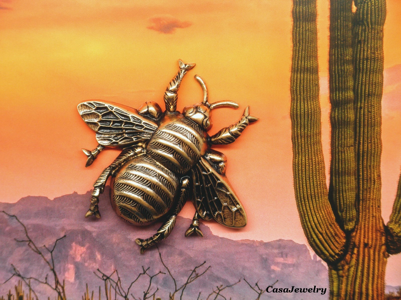 #5015 ANTIQUED GOLD BUMBLE BEE COMPONENT – 1 PC