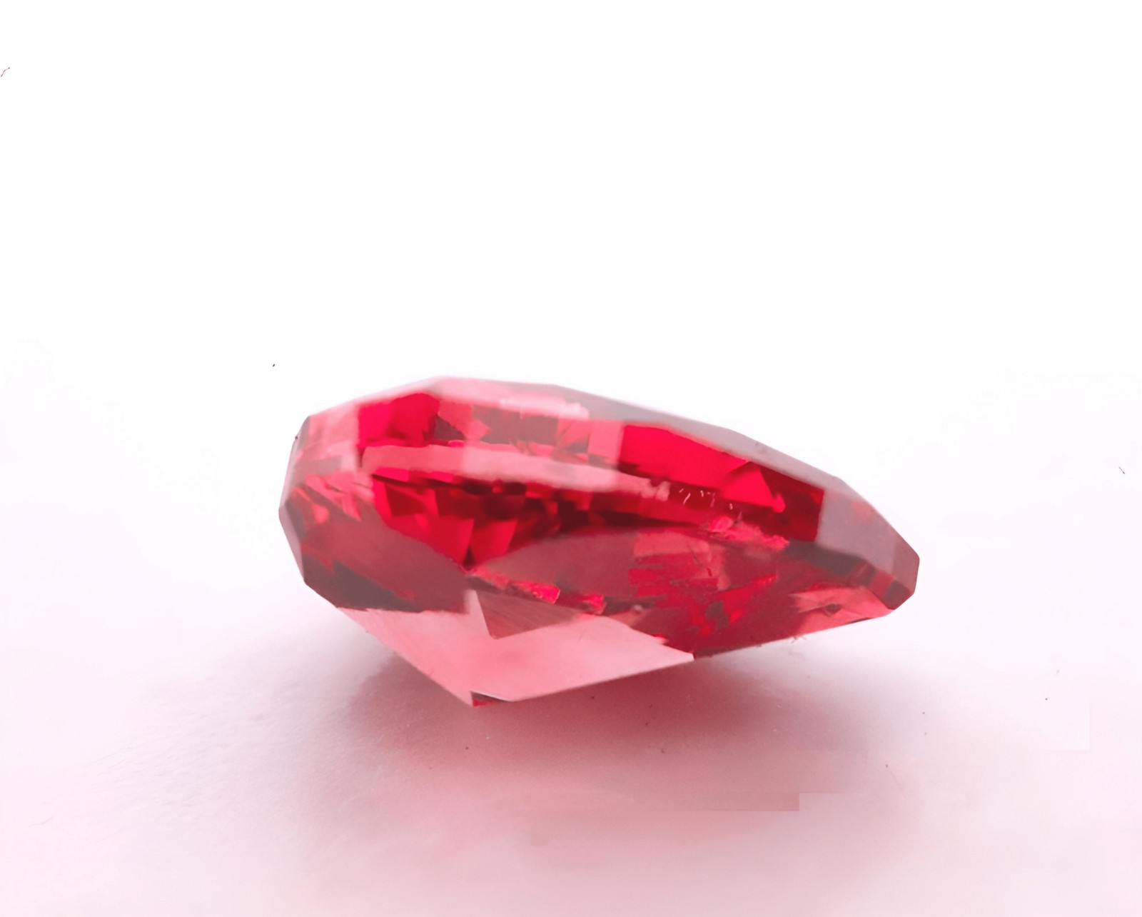 0.09ct Pear Mod Brilliant Fancy Deep Brown-Pink Diamond Red GIA Certified