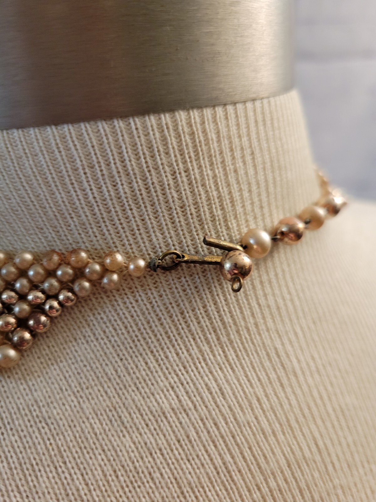 Vintage Choker Faux Pearl Beige Cream Gold Colors Hook Closure READ