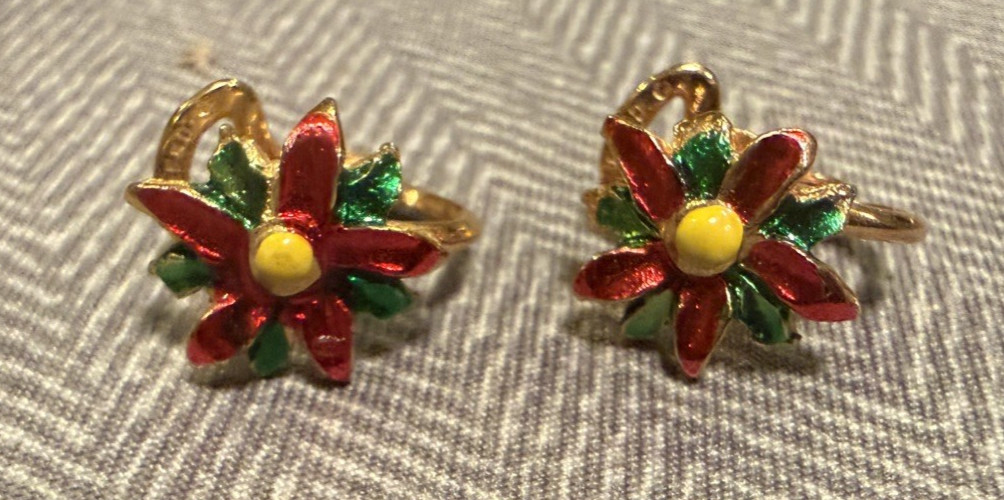Christmas Clip-on Earrings Wreath, Poinsettia, tree & ornament Excellent con.