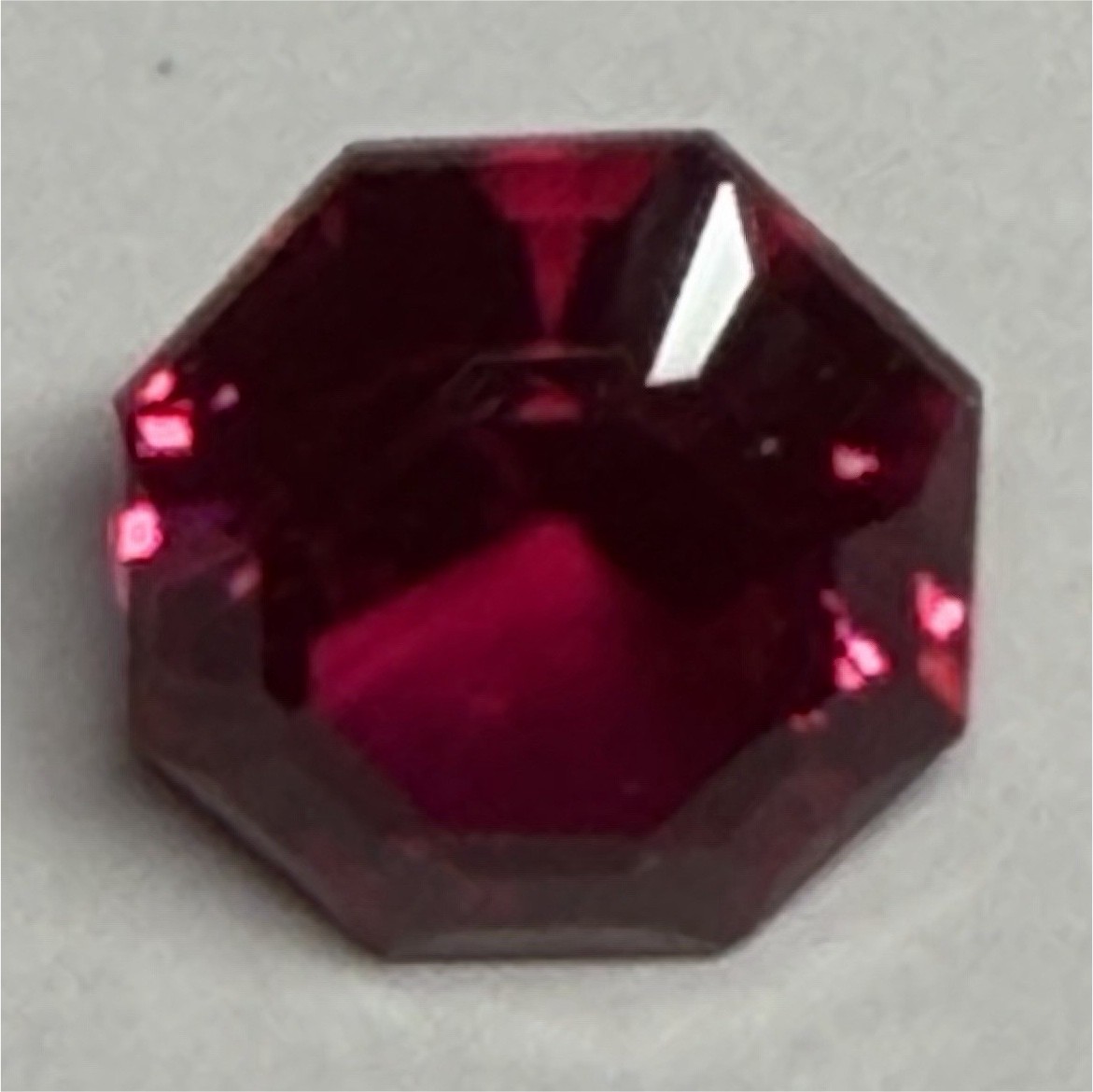 2.91ct lab Created Octagon Shape Ruby Faceted Cut Loose Gemstone, 1 Piece