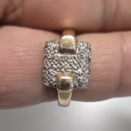 Vintage Ring Gold Plated? with gemstones metal & stones unknown
