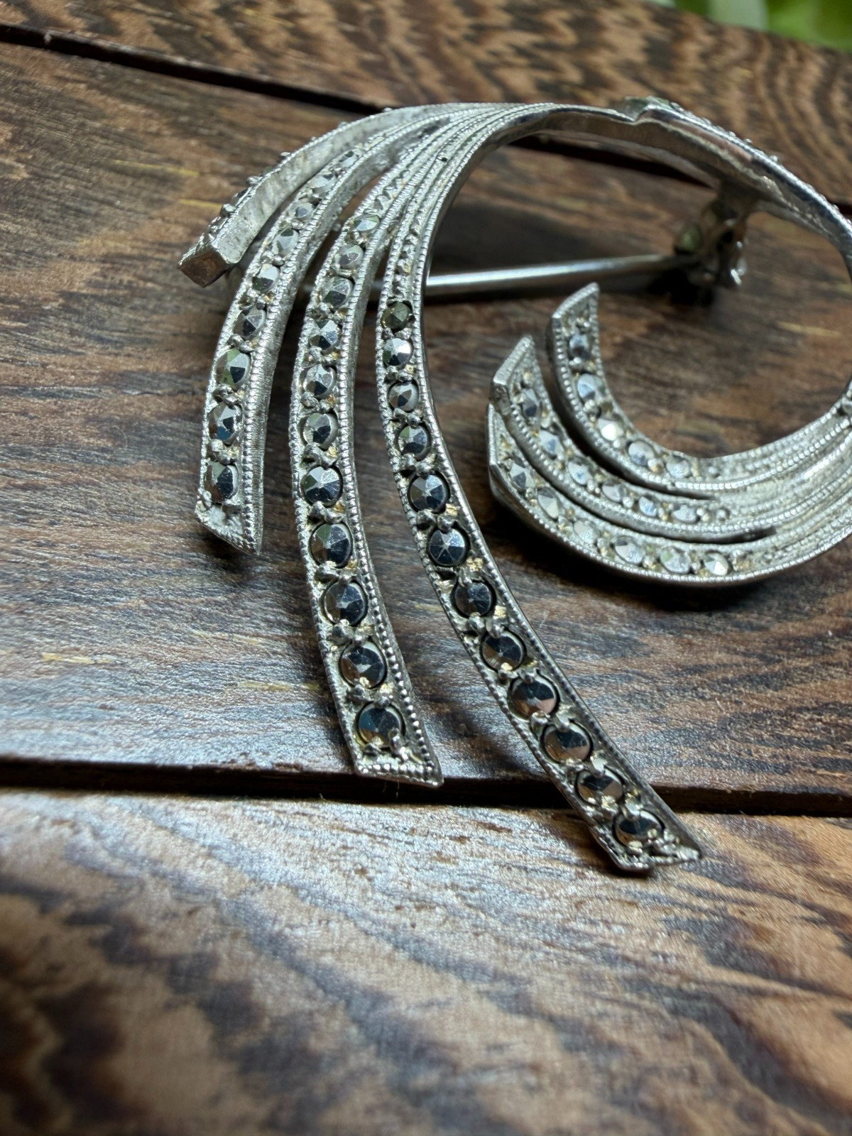 Classic Vintage 835 Silver Art Deco Style Brooch – Elegant Retro Design 7g