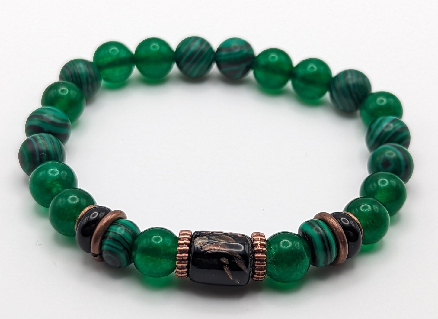Green 8mm Beaded Stretch Bracelet 7″ (17cm)