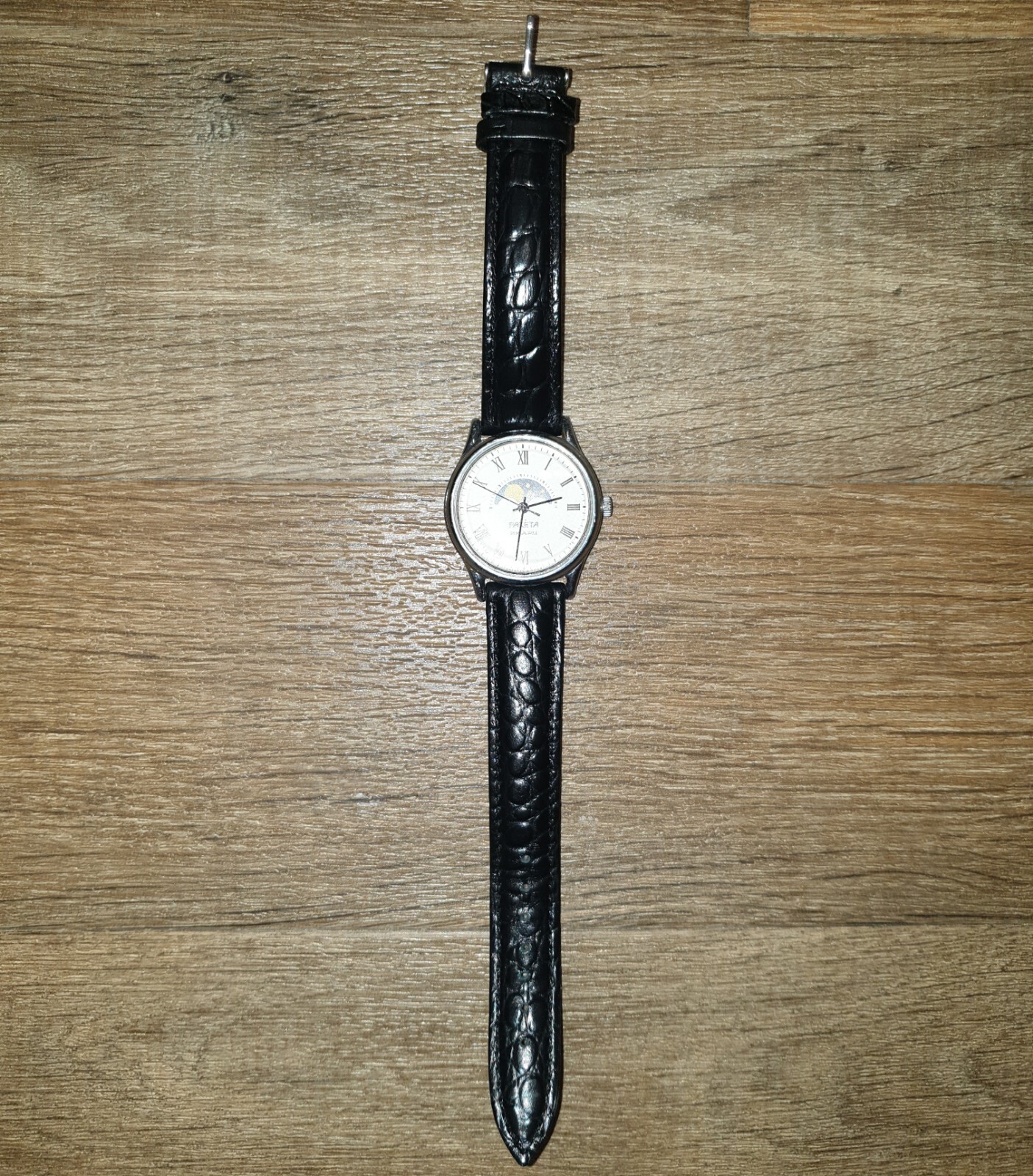 Raketa 2359 Real Moon Phase Calendar watch 37 mm vintage soviet quartz mens USSR