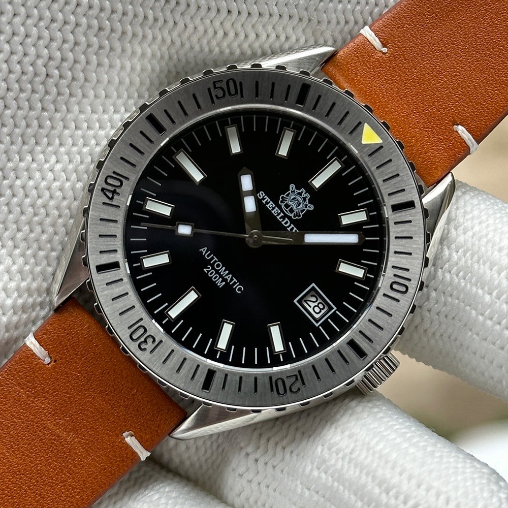 STEELDIVE SD1927 Mens 42mm 200M Automatic Dive Watch NH35 Sapphire Steel