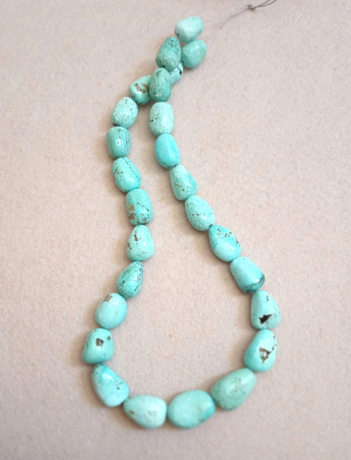 RARE – NACOZARI TURQUOISE 10-15 x 14-21MM NUGGET BEADS – 17.75″ Strand – 4078E
