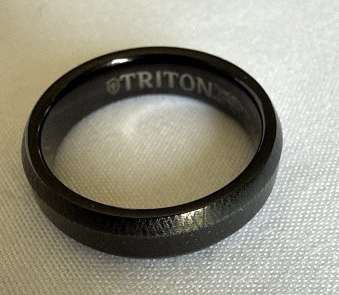 Triton Tungsten Black Carbide TC 850 Men’s Ring Band Sz 9.25 Cut Design