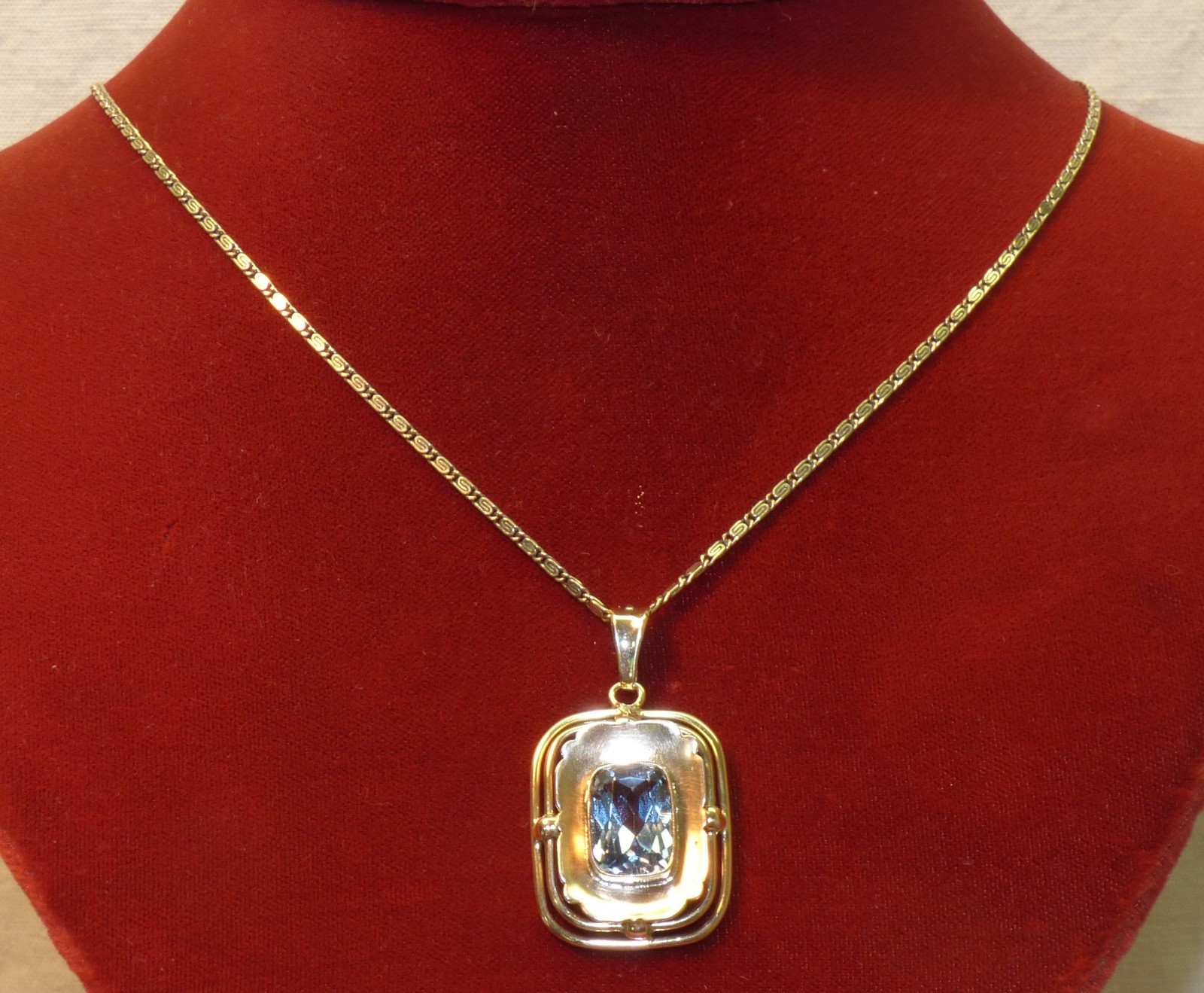Antique Art Deco 835 Silver & Blue Spinel Pendant Necklace 19 1/2″ Snail Chain
