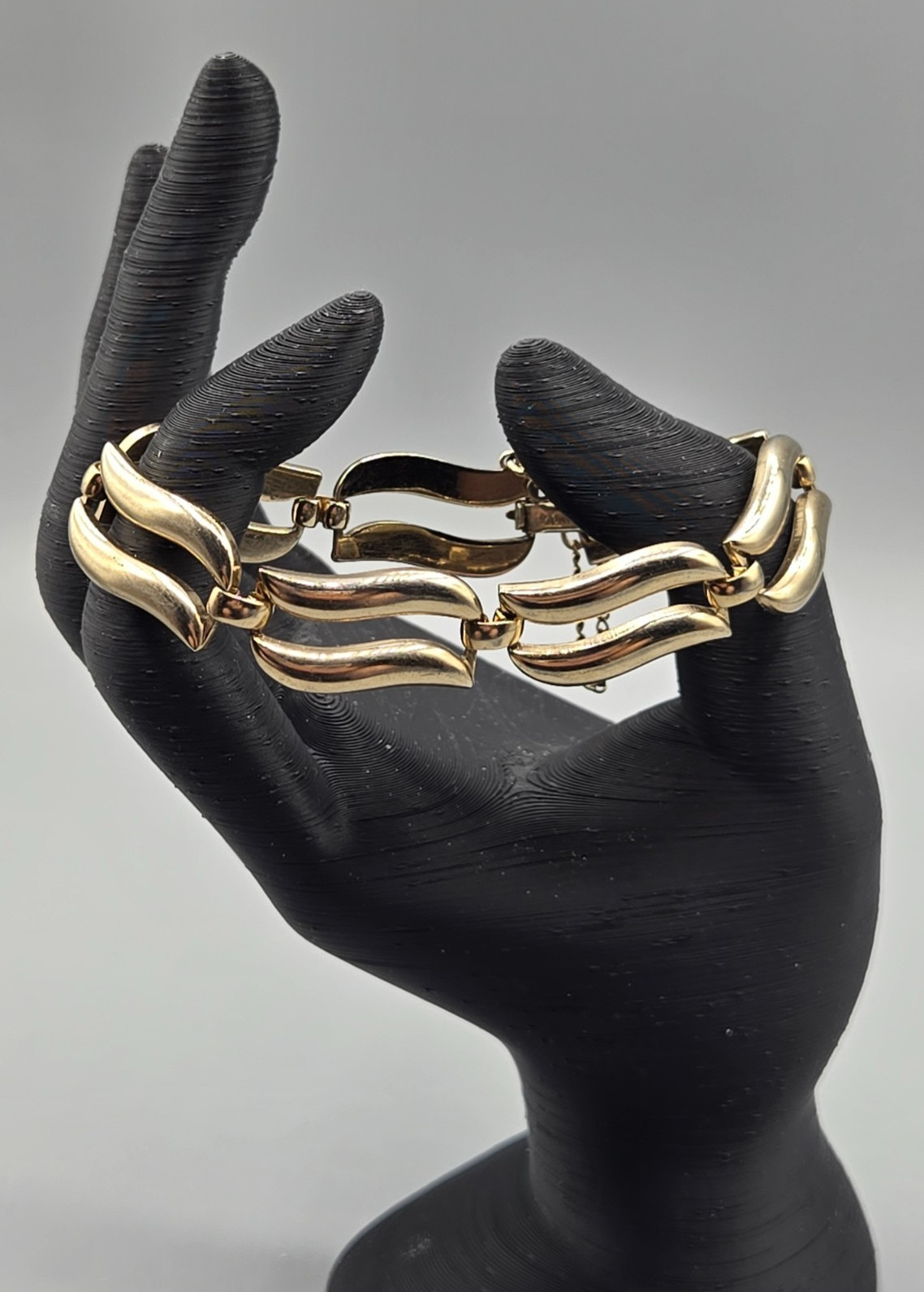 Vintage Monet Gold Tone Chain Link Bracelet 7 inches with Safety Chain 32 grams
