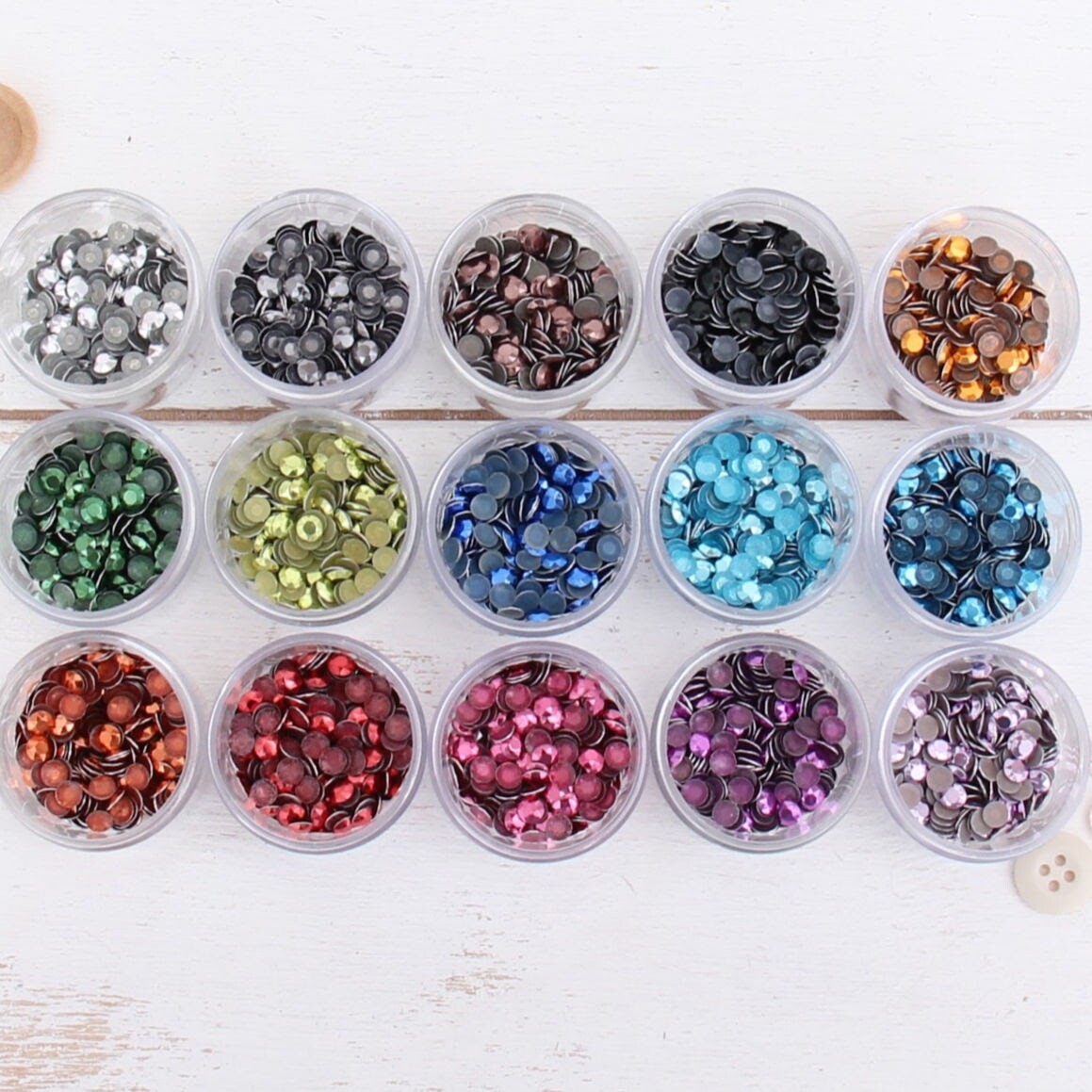 HOT FIX METALLIC RHINESTONES RHINESTUDS (2MM – 6MM) – 15 COLORS, 5 SIZES