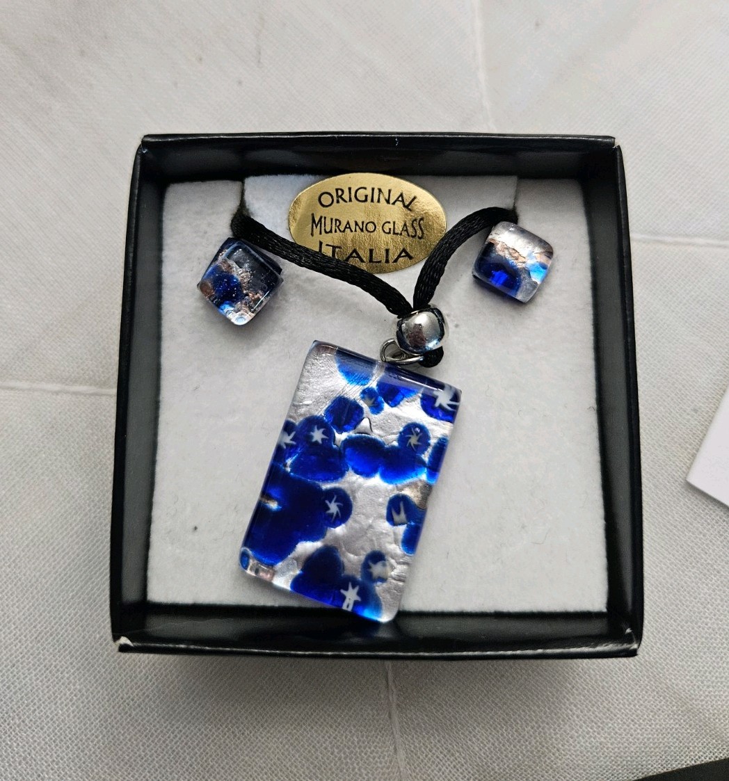 Vetro Di Murano Pendant Necklace Earrings Set Made in Italy Blue Silver Foil