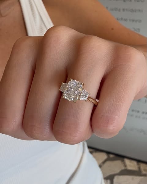 4.99 Ct Radiant Cut Lab Grown Diamond Fine Engagement Ring Solid 14K Yellow Gold