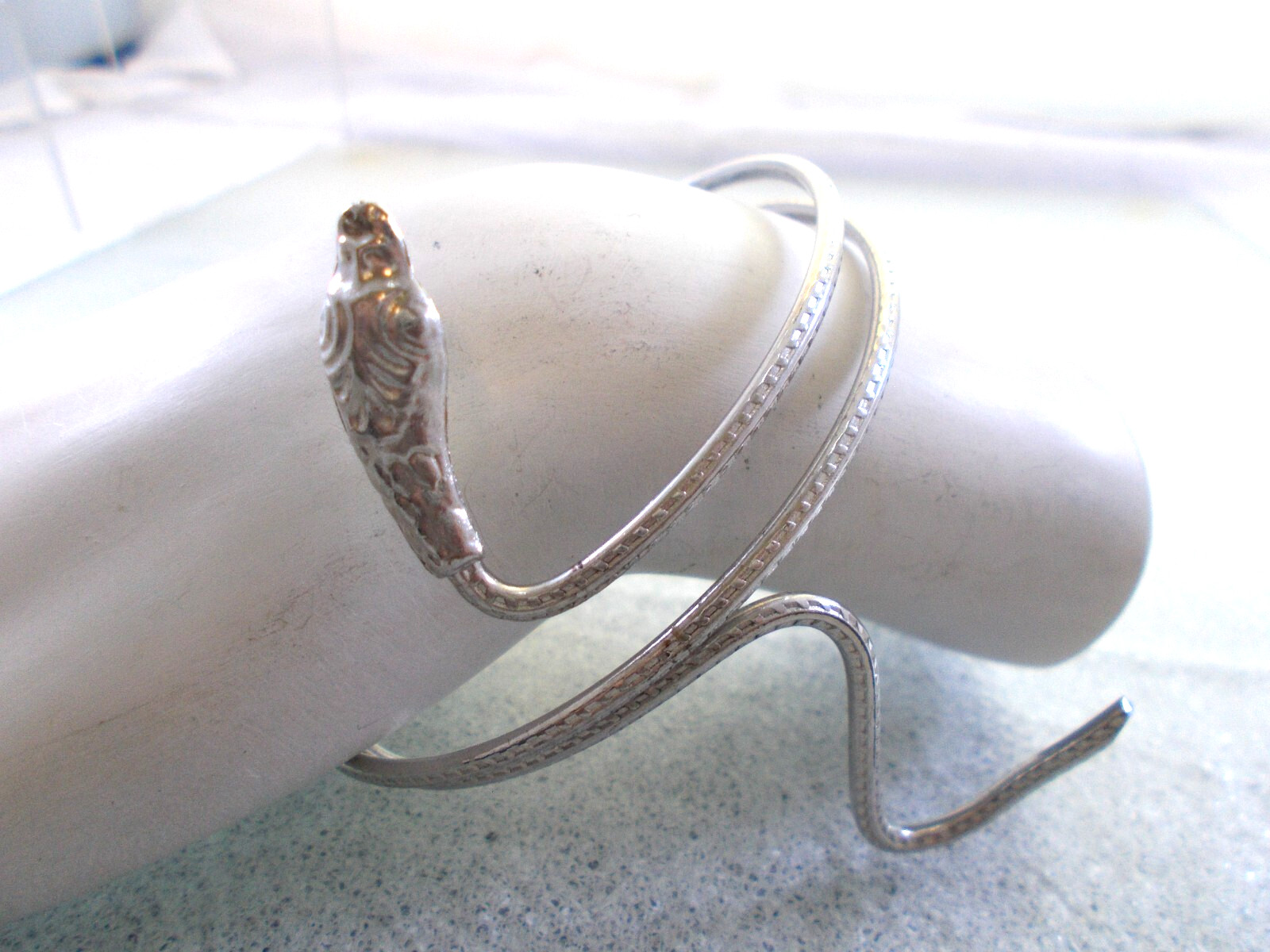 Cleopatra Egyptian Style Silver Tone Coiled Snake Armband Bracelet Free Ship