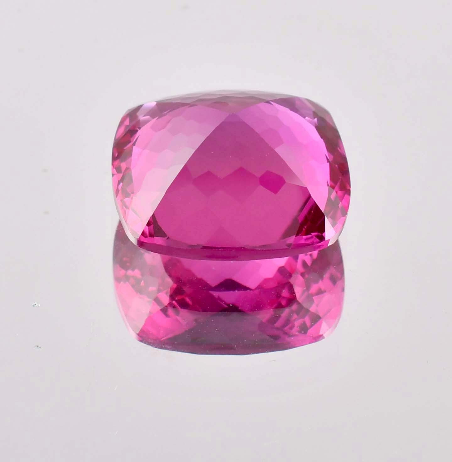 20 x 20 MM Natural Ceylon Purple Sapphire Gemstone 40.55 Ct GIT Loose Certified