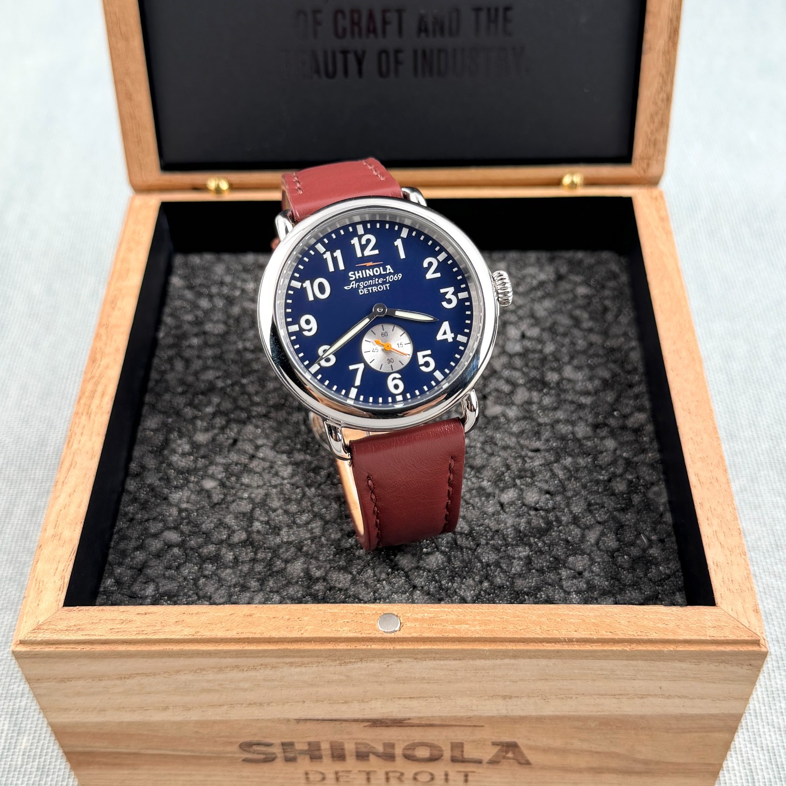 Shinola Runwell Watch 41mm Slate Blue Dial Argonite 1069 Men’s Watch S0120224035