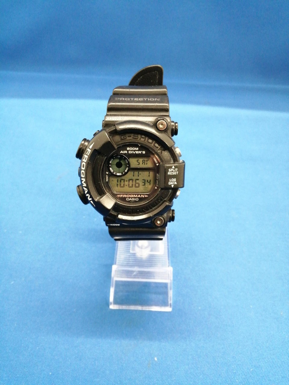 G SHOCK FROGMAN Model DW 8200 CASIO