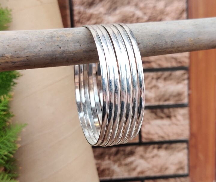 Simple Design Set Off 7 Beautiful Women Gift Handmade 925Sterling Silver Bangles