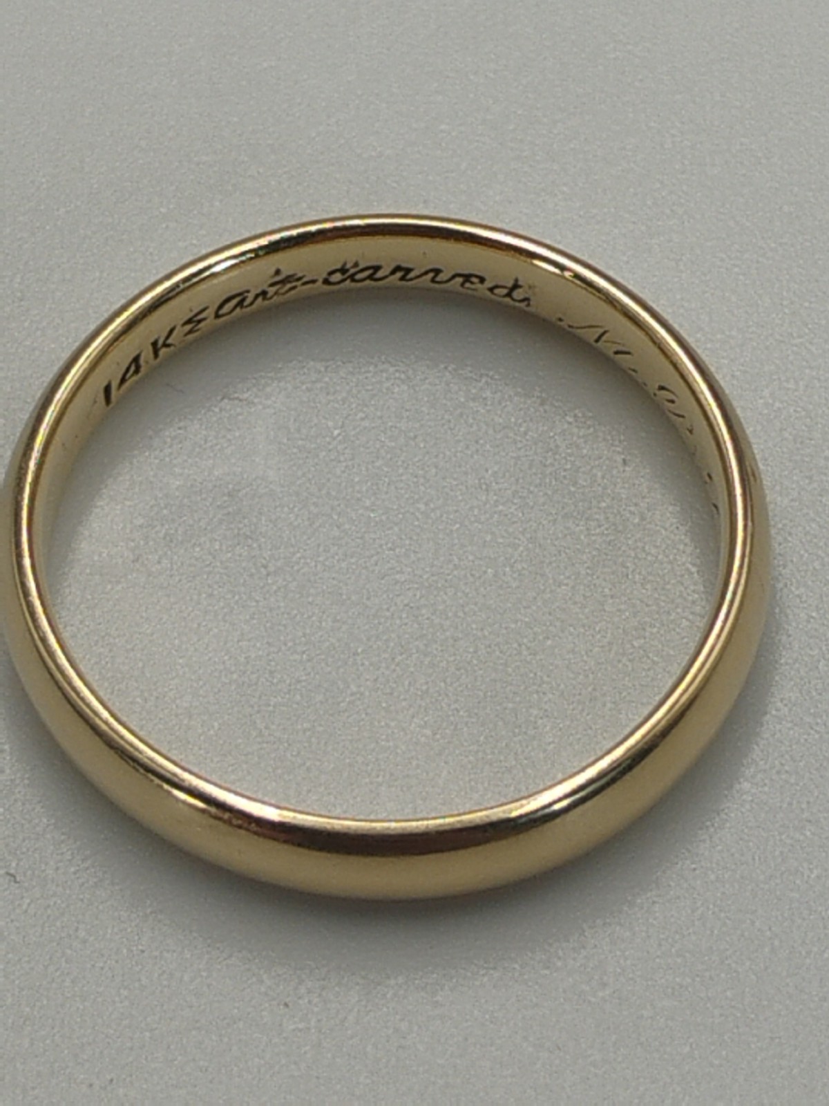 VTG 14K YELLOW GOLD ART CARVED MENS 5.8 MM WEDDING BAND RING 2.5 GRAMS SIZE 7
