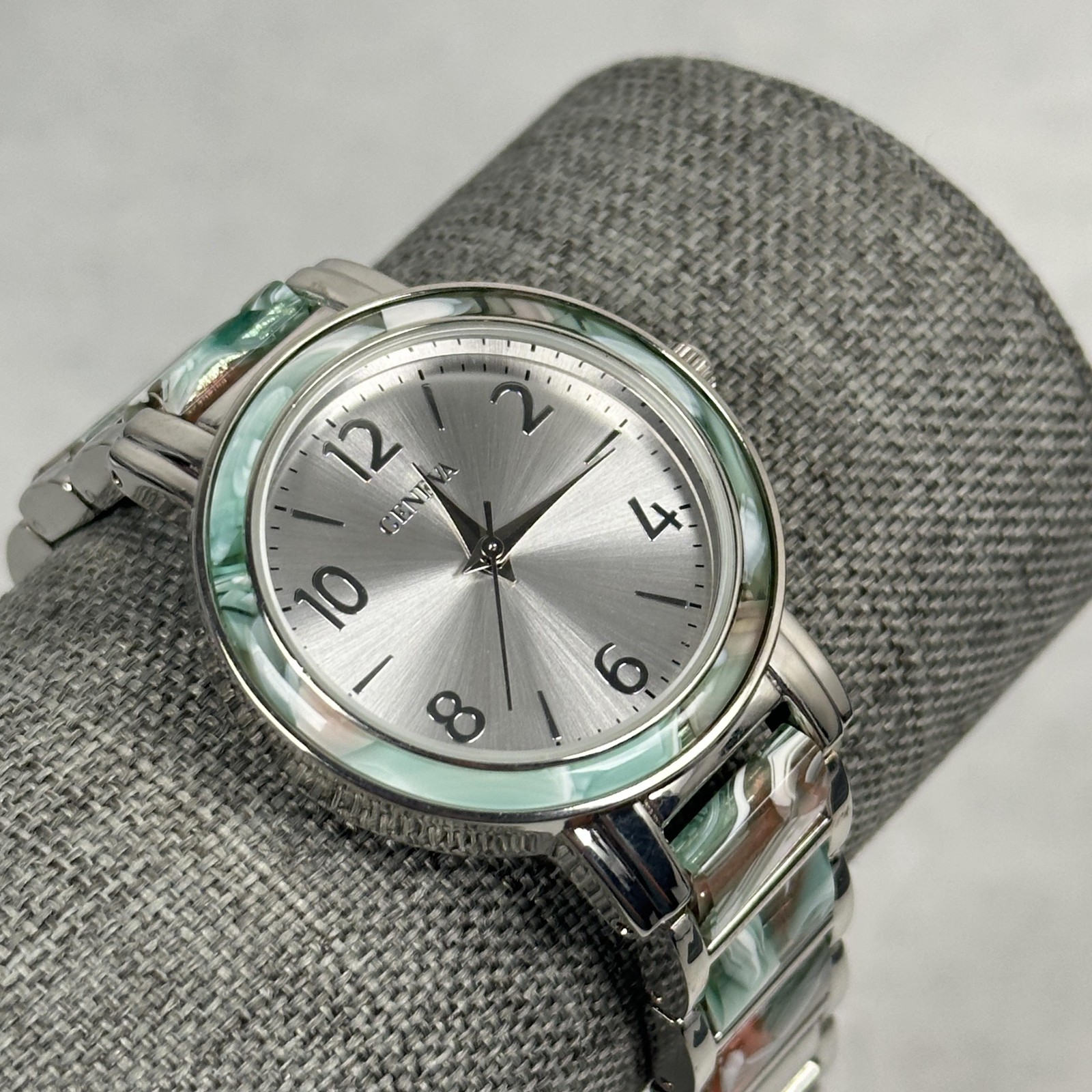 Geneva Watch Womens 34mm Silver Dial Green Bezel Marbled Bracelet Dress Formal