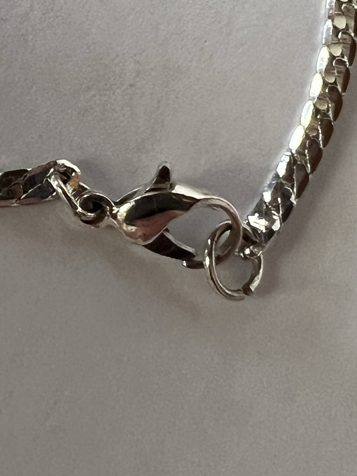 Stunning Silver Tone Flat Snake Chain Necklace 22″