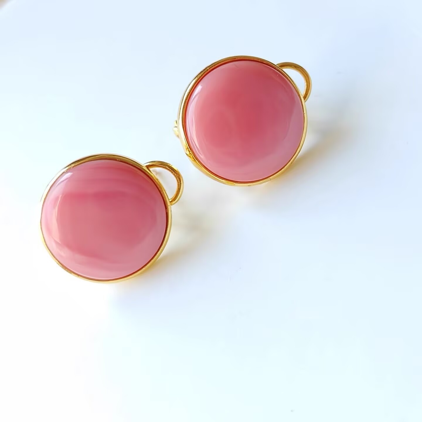elegant pair of natural 16mm pink conch pearl stud earring 925s(t)