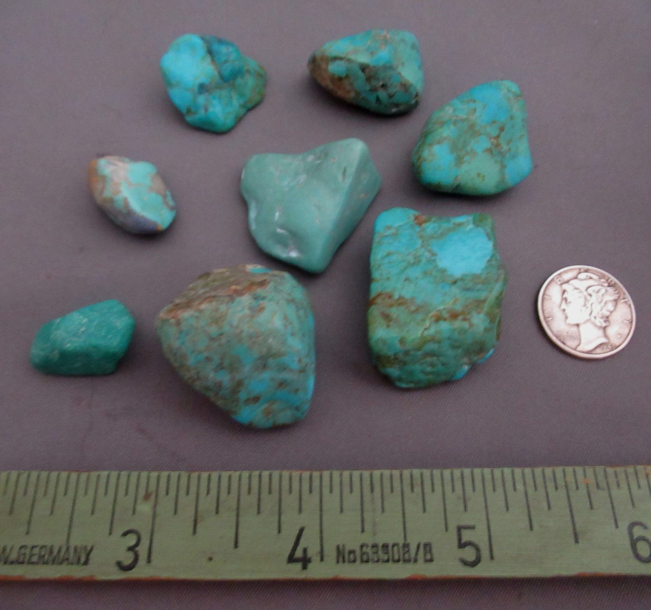 KINGMAN TURQUOISE STABILIZED STONES 60grams 17mm X 11mm TO 33mm X 21mm #749