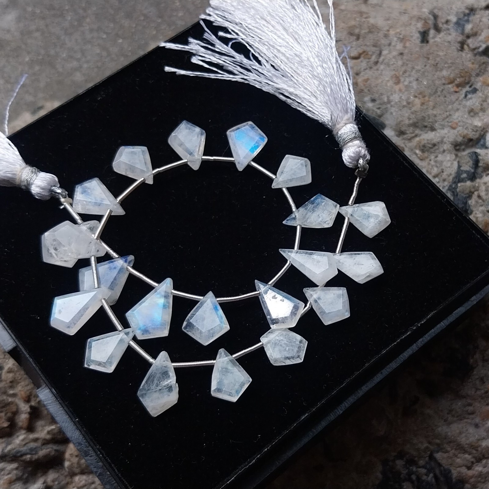 40 Carat 7.5×8 to 9×12 MM Natural White Color Moonstone Fancy Cut 8 inch Beads