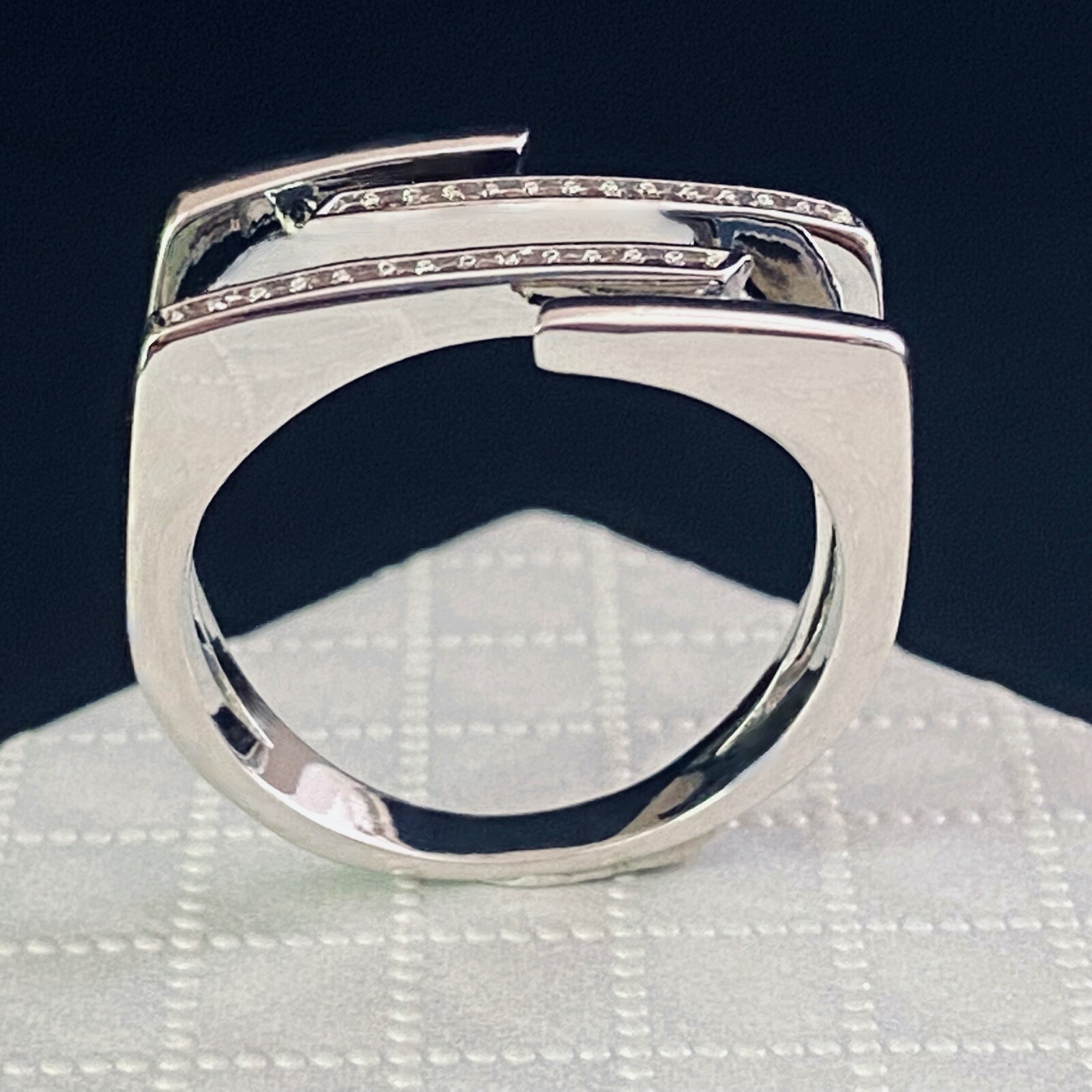 18k White Gold Plated Square Ring made w Swarovski Crystal Stone Designer Style